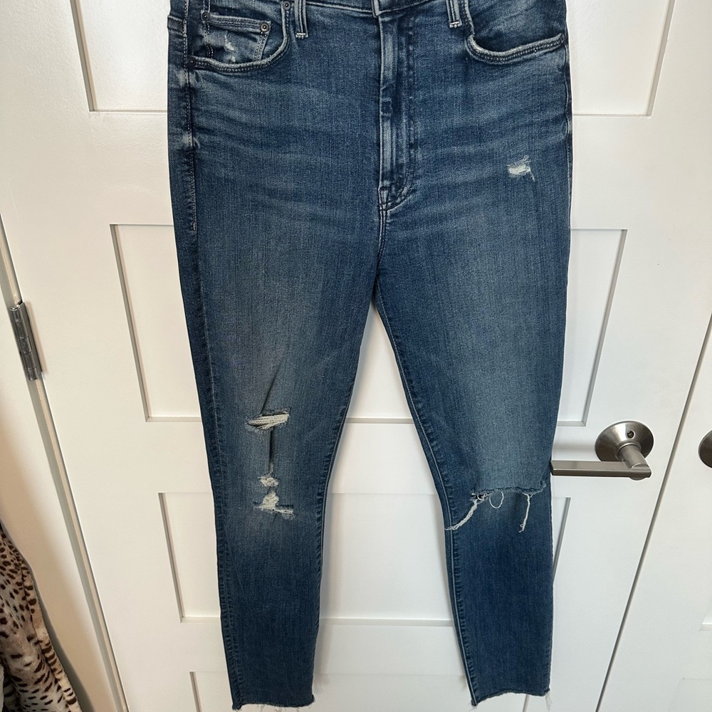 Mother denim The Swooner Ankle Fray. Size 26 wash- Weekend Warrior.